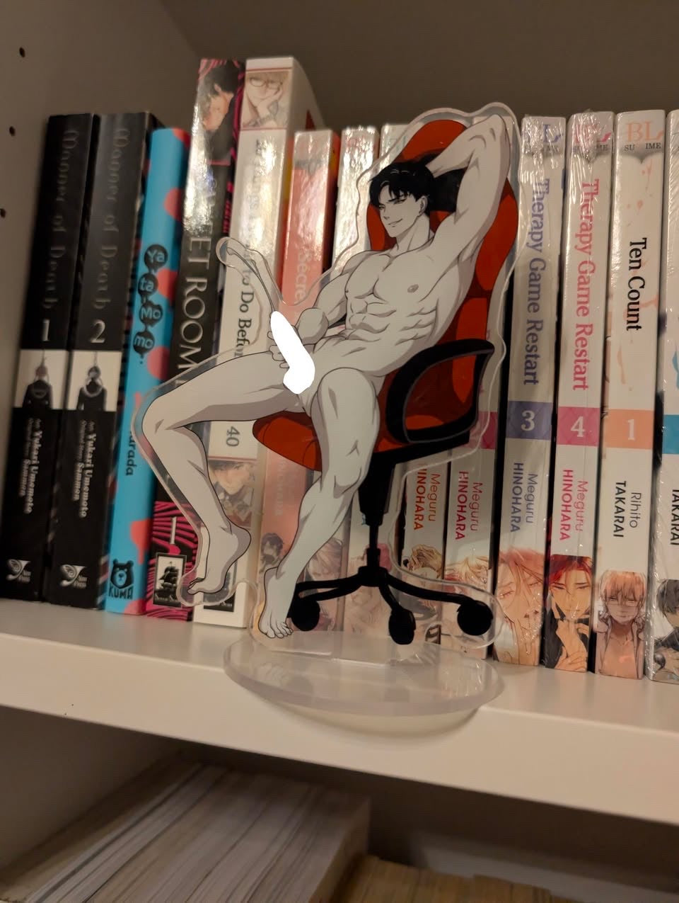 Standees